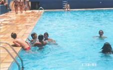Descrio: Descrio: piscina7